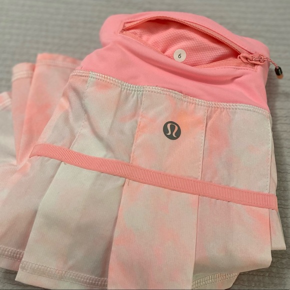Lululemon Pace Setter Skirt (Regular) Size 6 barely pink/bleached coral - Picture 4 of 13